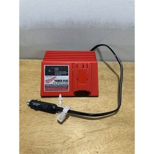 Milwaukee 9, 6 Volt-18 Volt NiCd Universal Automotive Battery Charger 10-15-0845